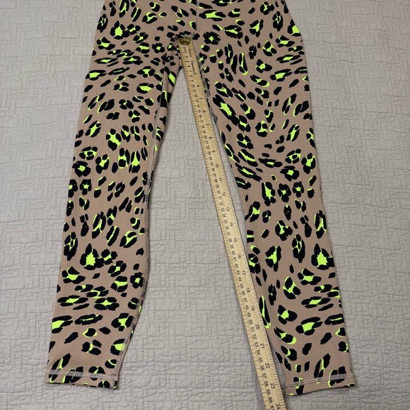 Fabletics x Vanessa Hudgens Define PowerHold Ultra HW Legging Desert Wavy Leo XS - Picture 8 of 10